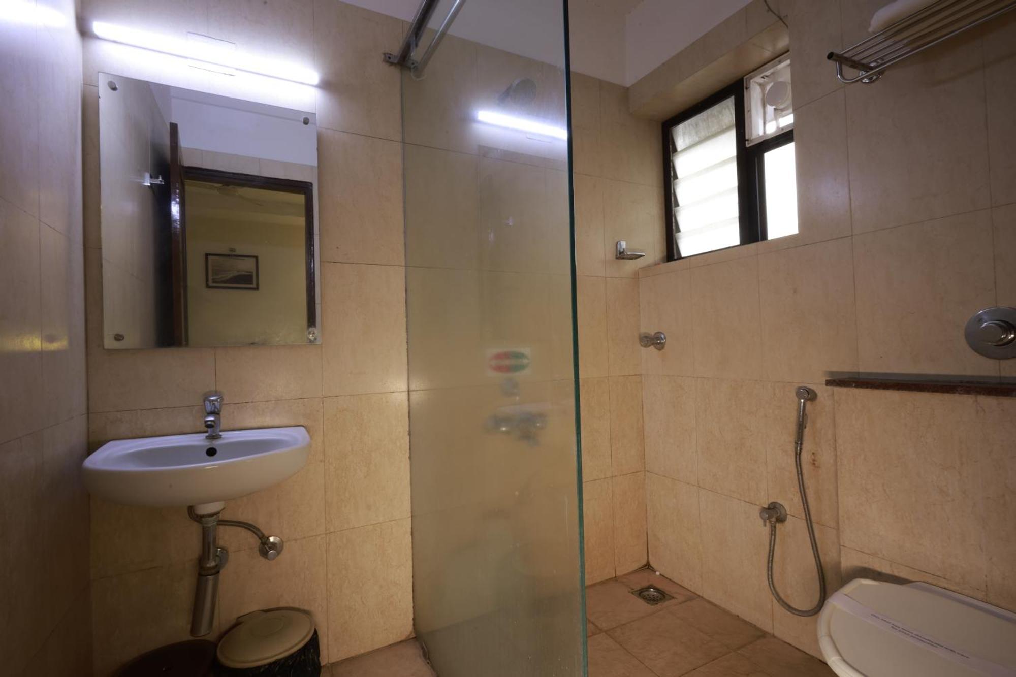 Metro Plaza Hotel By Rak Rooms, Mangaluru Eksteriør billede